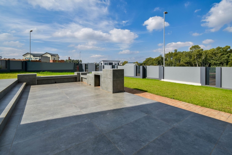 5 Bedroom Property for Sale in Fountainbrook Estate Gauteng