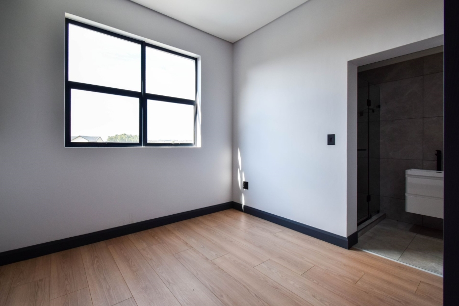 5 Bedroom Property for Sale in Fountainbrook Estate Gauteng