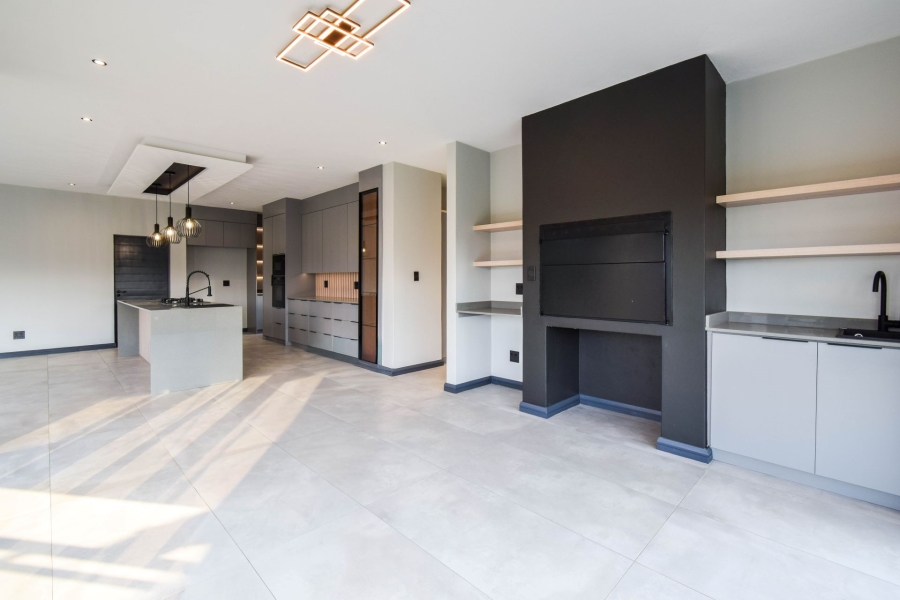 4 Bedroom Property for Sale in Fountainbrook Estate Gauteng