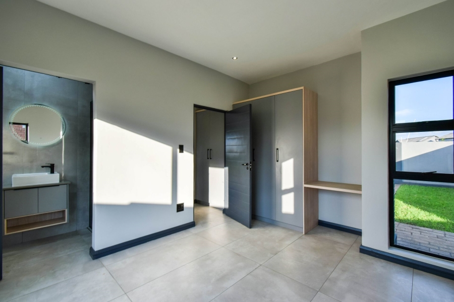 4 Bedroom Property for Sale in Fountainbrook Estate Gauteng