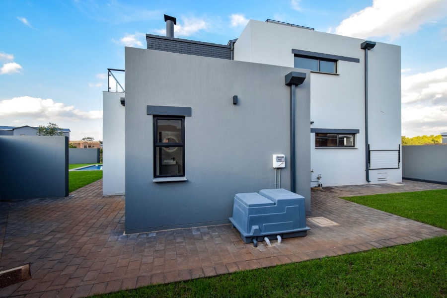 4 Bedroom Property for Sale in Fountainbrook Estate Gauteng