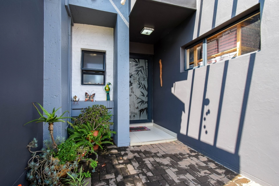 3 Bedroom Property for Sale in Midstream Meadows Gauteng