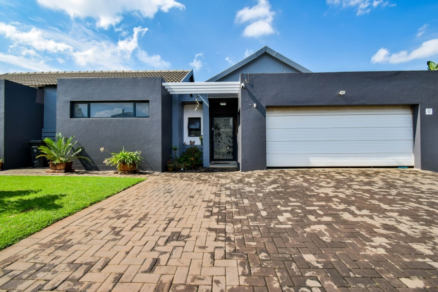 3 Bedroom Property for Sale in Midstream Meadows Gauteng