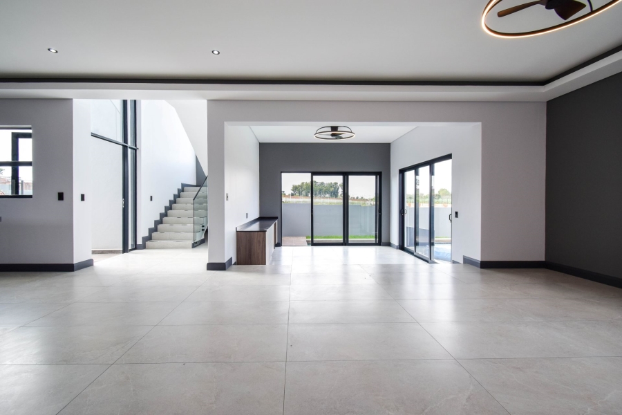 4 Bedroom Property for Sale in Fountainbrook Estate Gauteng