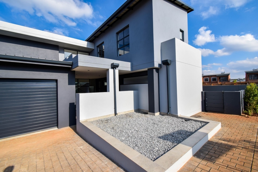 5 Bedroom Property for Sale in Fountainbrook Estate Gauteng