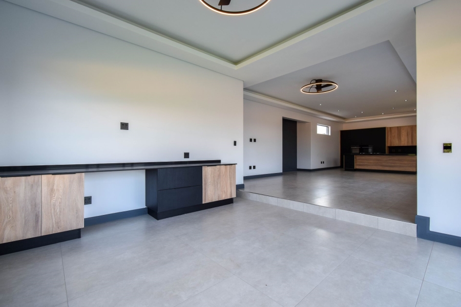 5 Bedroom Property for Sale in Fountainbrook Estate Gauteng