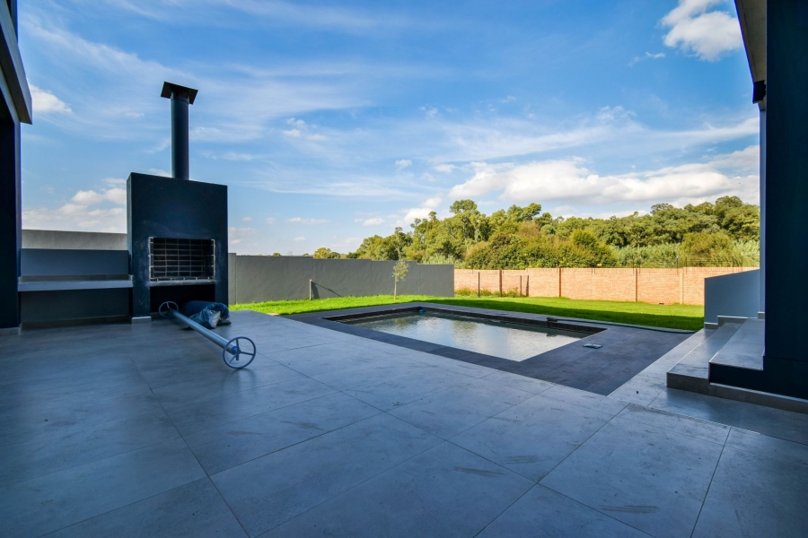 5 Bedroom Property for Sale in Fountainbrook Estate Gauteng