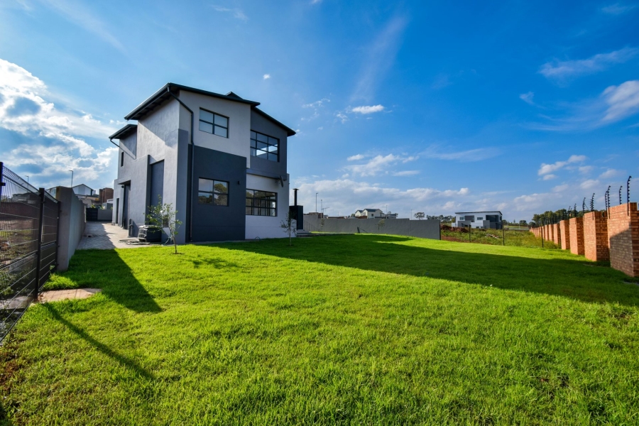 5 Bedroom Property for Sale in Fountainbrook Estate Gauteng