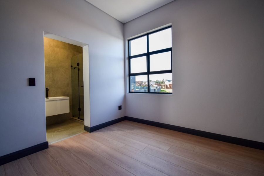 5 Bedroom Property for Sale in Fountainbrook Estate Gauteng