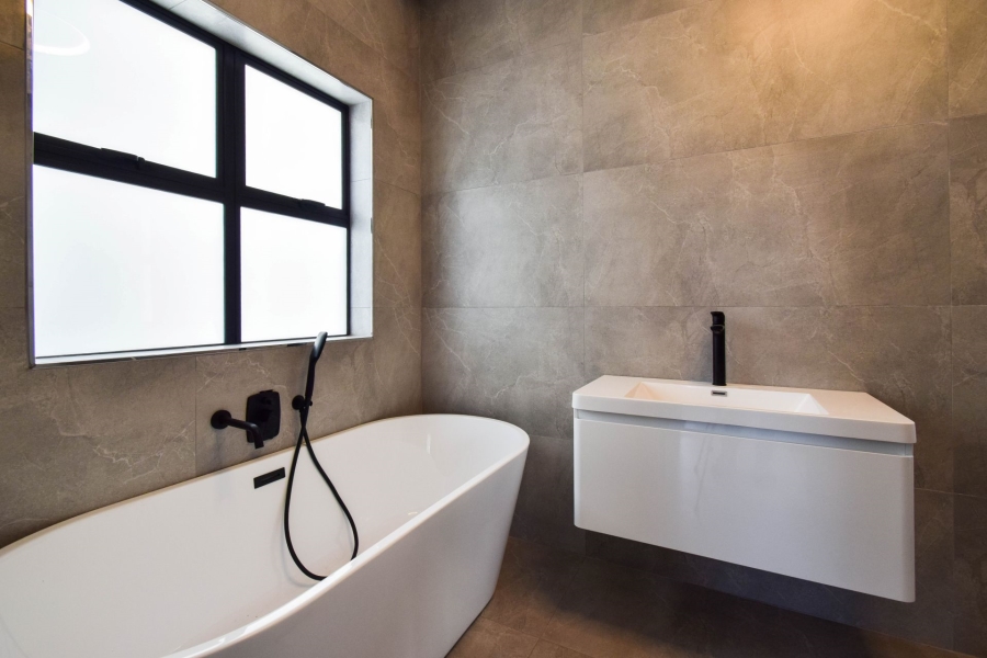 5 Bedroom Property for Sale in Fountainbrook Estate Gauteng