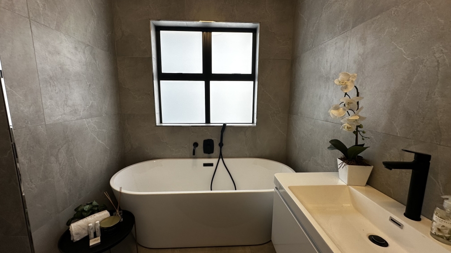 5 Bedroom Property for Sale in Fountainbrook Estate Gauteng