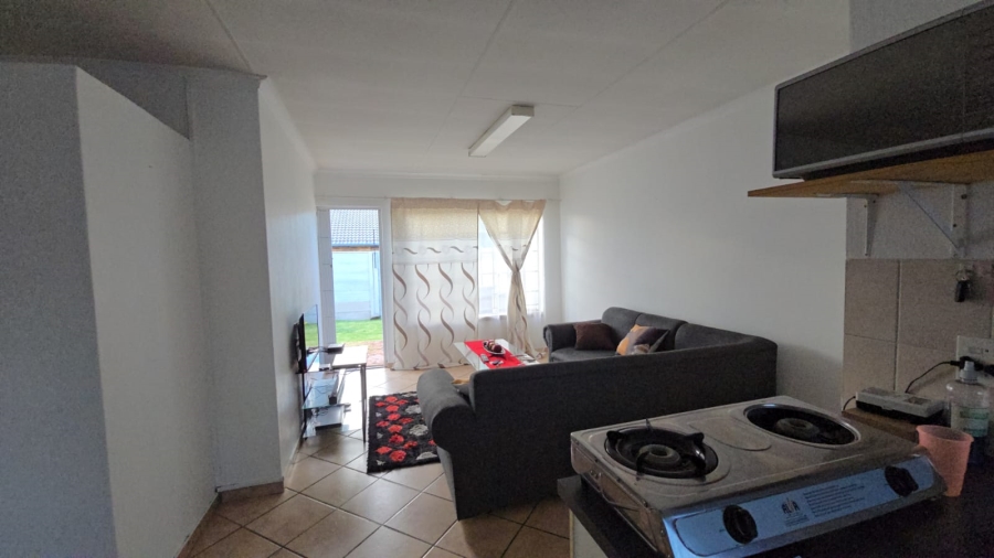 2 Bedroom Property for Sale in Annlin Gauteng