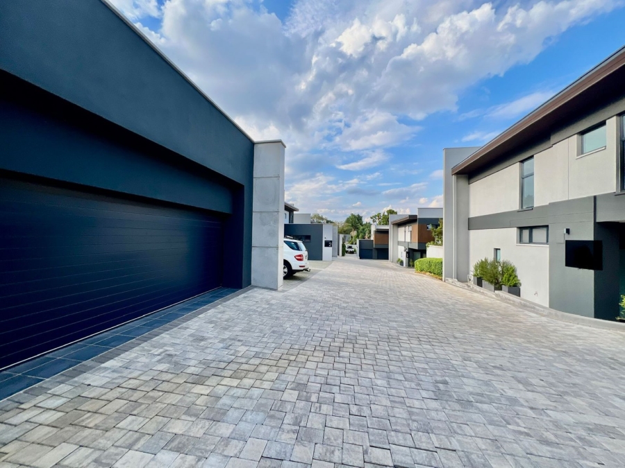 3 Bedroom Property for Sale in Waterkloof Heights Gauteng