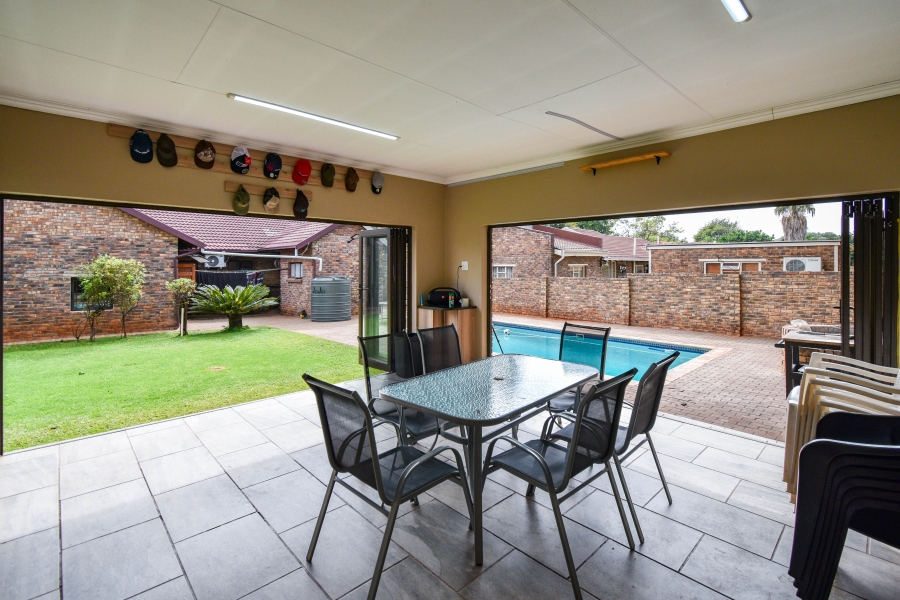 4 Bedroom Property for Sale in Doornpoort Gauteng