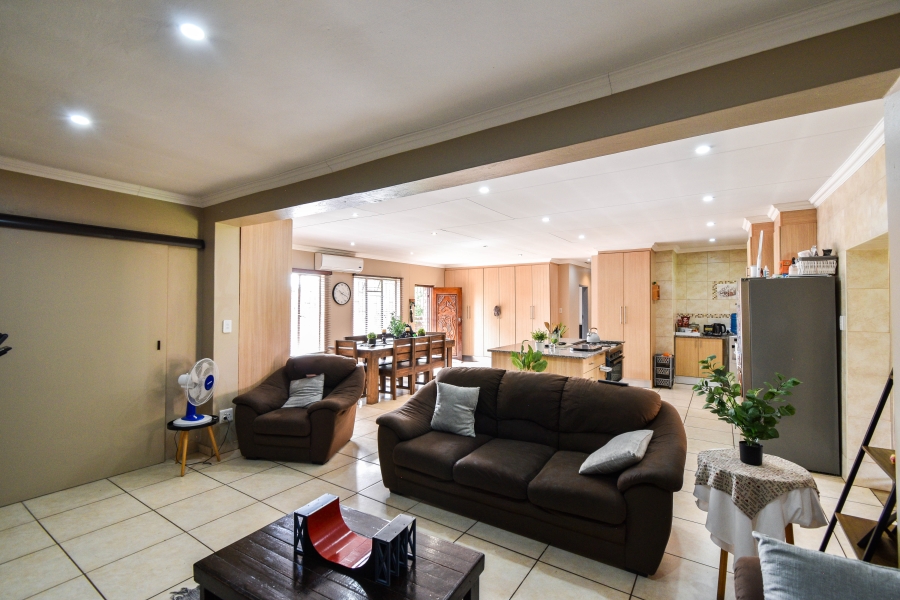 4 Bedroom Property for Sale in Doornpoort Gauteng