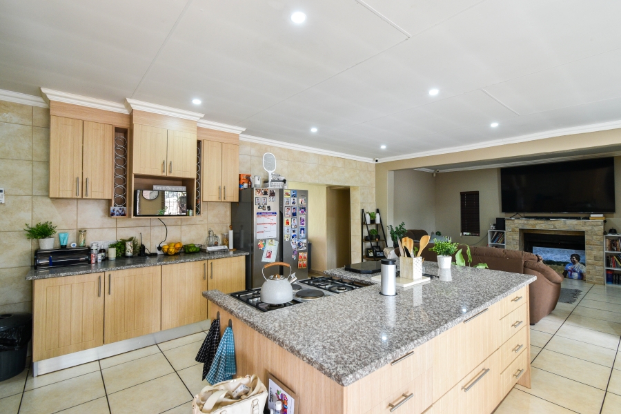 4 Bedroom Property for Sale in Doornpoort Gauteng