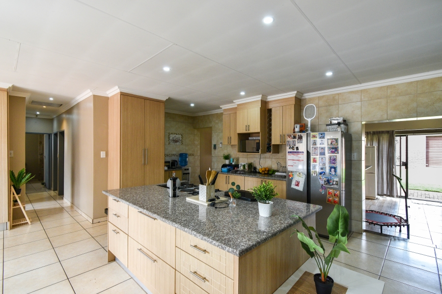 4 Bedroom Property for Sale in Doornpoort Gauteng