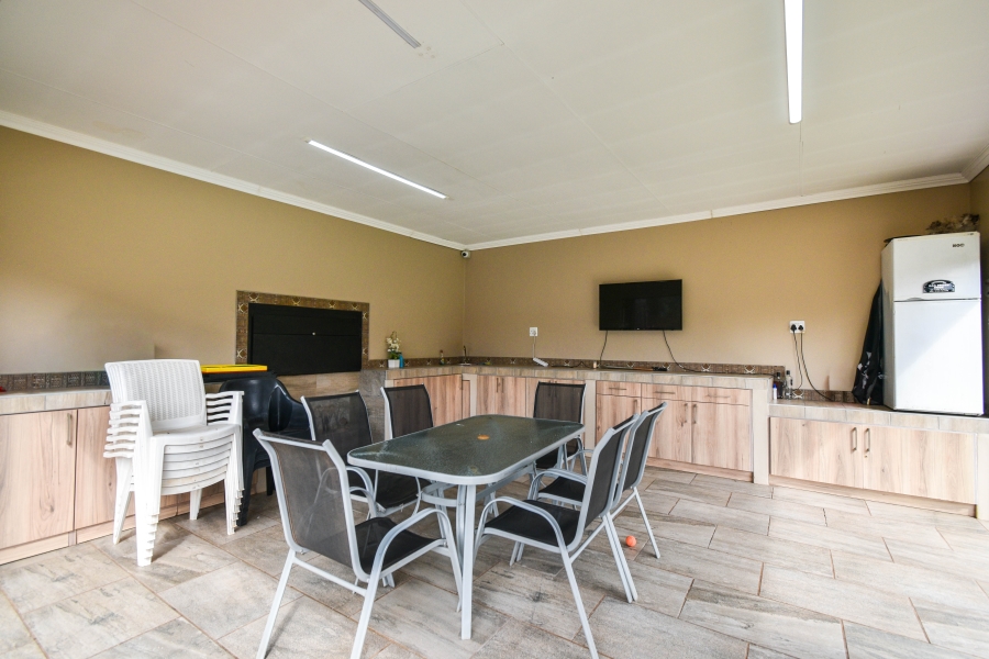 4 Bedroom Property for Sale in Doornpoort Gauteng