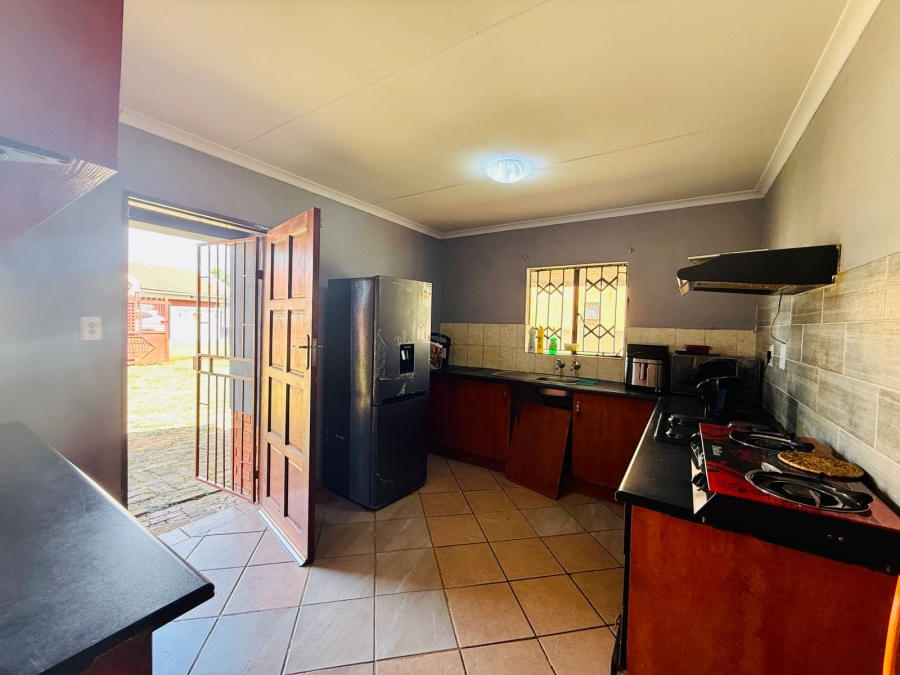 3 Bedroom Property for Sale in The Orchards Gauteng