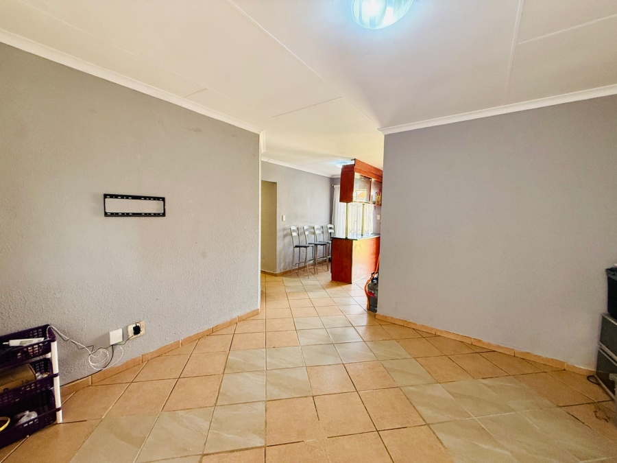 3 Bedroom Property for Sale in The Orchards Gauteng
