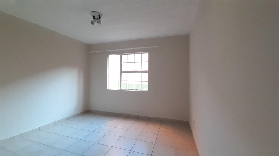 2 Bedroom Property for Sale in Meyersdal Gauteng