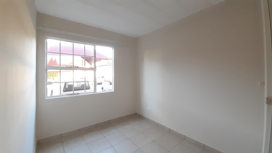 2 Bedroom Property for Sale in Meyersdal Gauteng