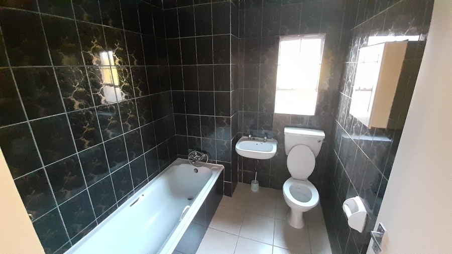 2 Bedroom Property for Sale in Meyersdal Gauteng