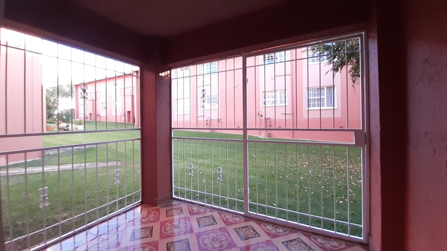 2 Bedroom Property for Sale in Meyersdal Gauteng