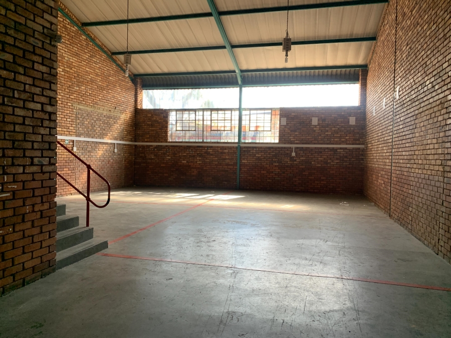 To Let Commercial Property for Rent in Hennops Park Industrial Gauteng