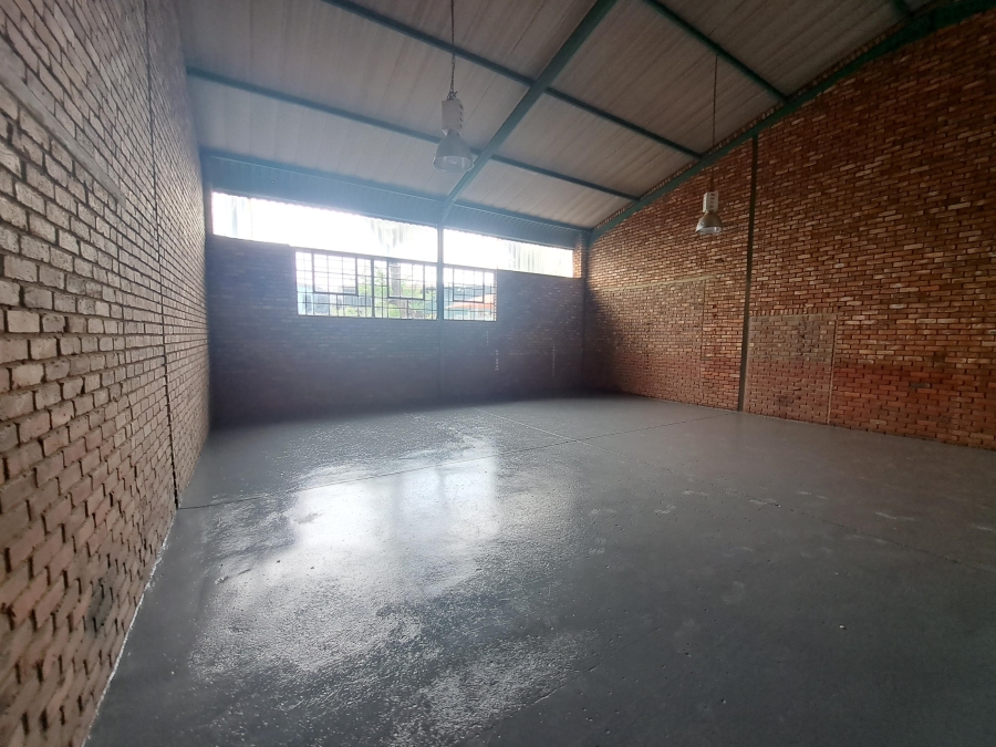 To Let Commercial Property for Rent in Hennops Park Industrial Gauteng