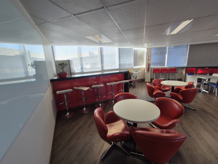 To Let Commercial Property for Rent in Die Hoewes Gauteng
