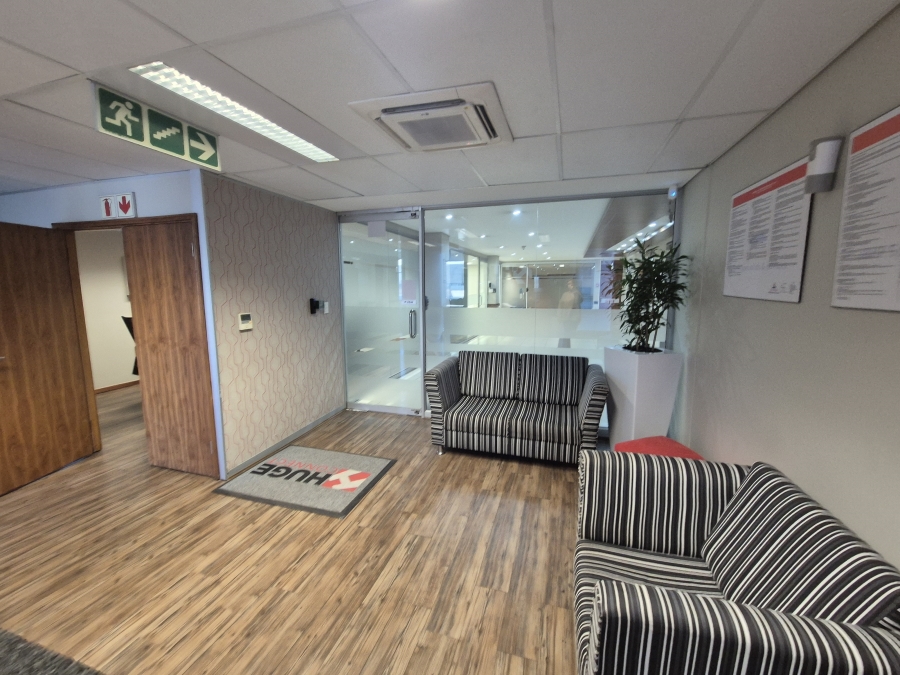 To Let Commercial Property for Rent in Die Hoewes Gauteng