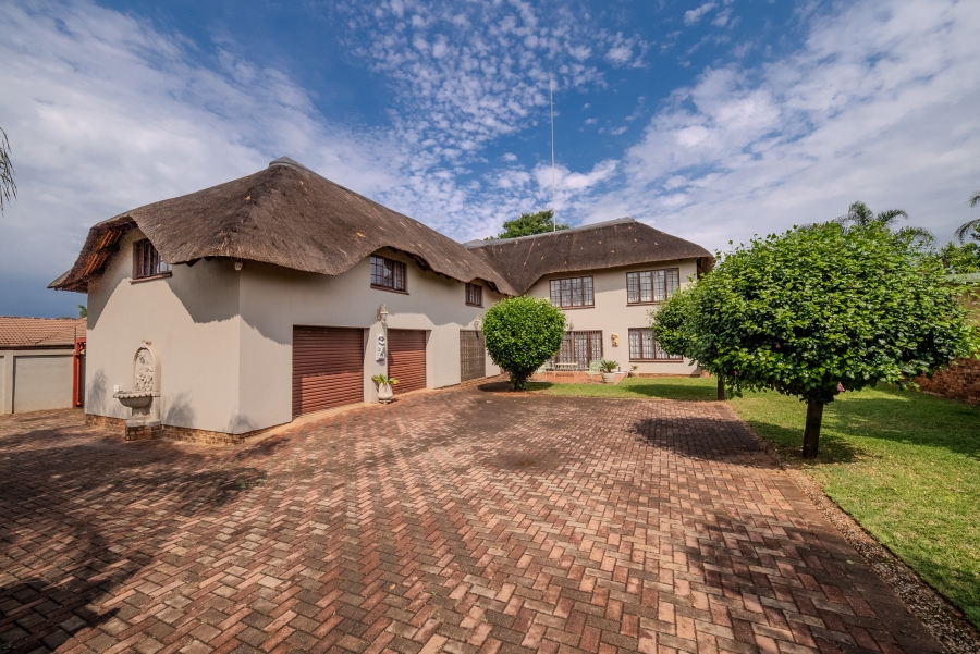 5 Bedroom Property for Sale in Doornpoort Gauteng