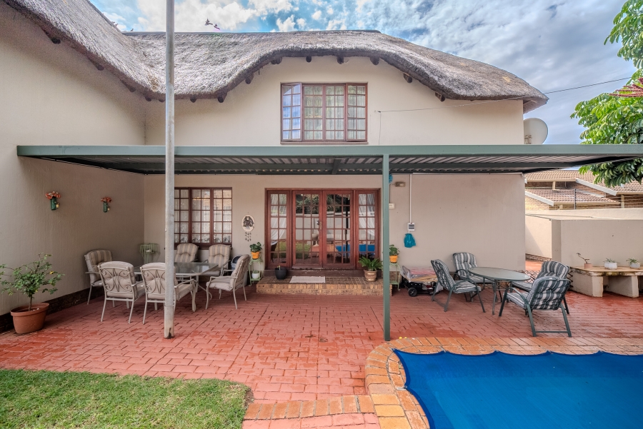 5 Bedroom Property for Sale in Doornpoort Gauteng