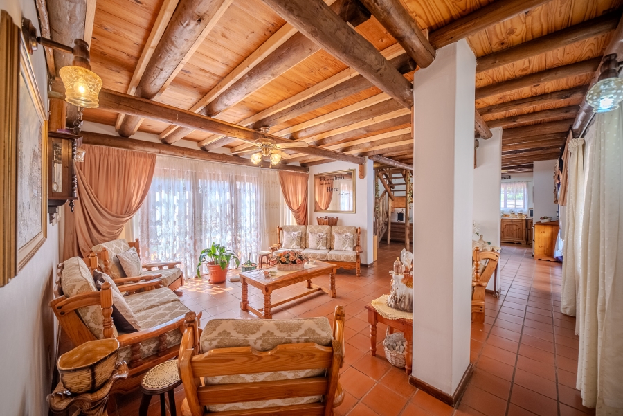 5 Bedroom Property for Sale in Doornpoort Gauteng