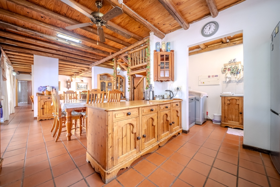 5 Bedroom Property for Sale in Doornpoort Gauteng