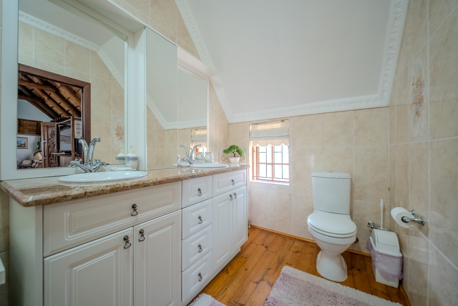 5 Bedroom Property for Sale in Doornpoort Gauteng