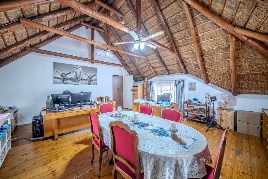 5 Bedroom Property for Sale in Doornpoort Gauteng