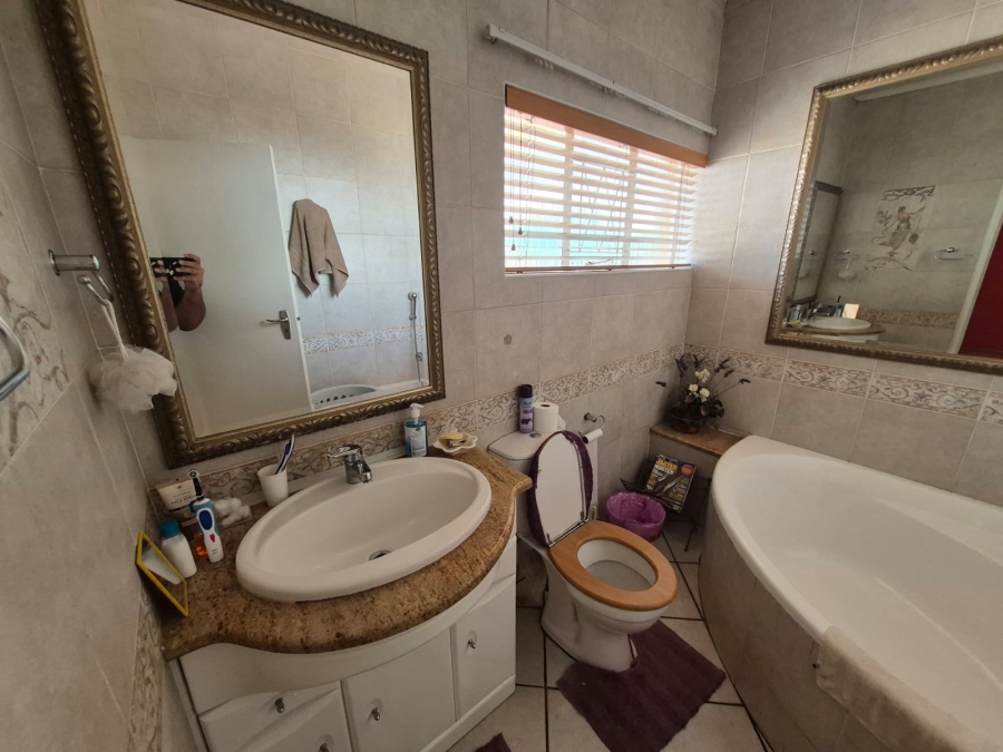 4 Bedroom Property for Sale in Lynnwood Glen Gauteng