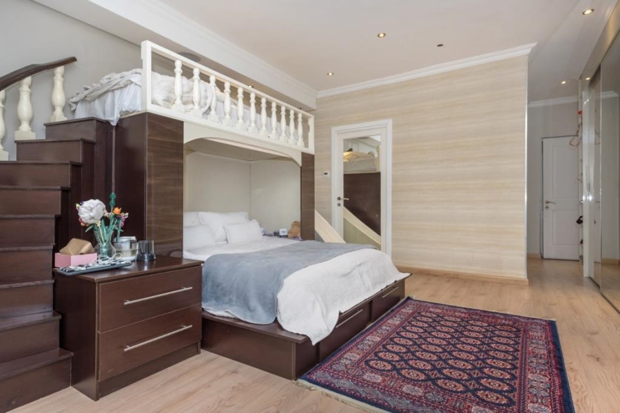 5 Bedroom Property for Sale in Strathavon Gauteng