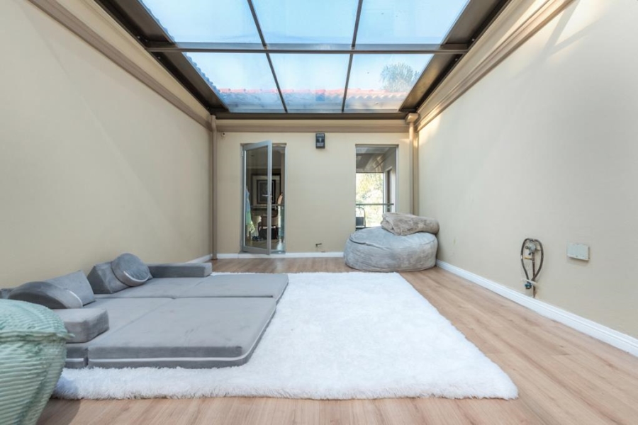 5 Bedroom Property for Sale in Strathavon Gauteng