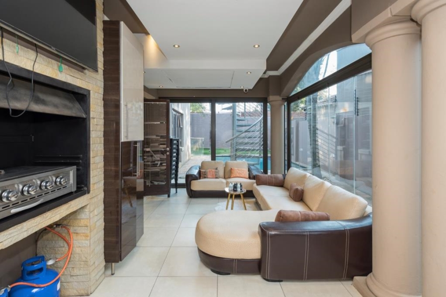 5 Bedroom Property for Sale in Strathavon Gauteng