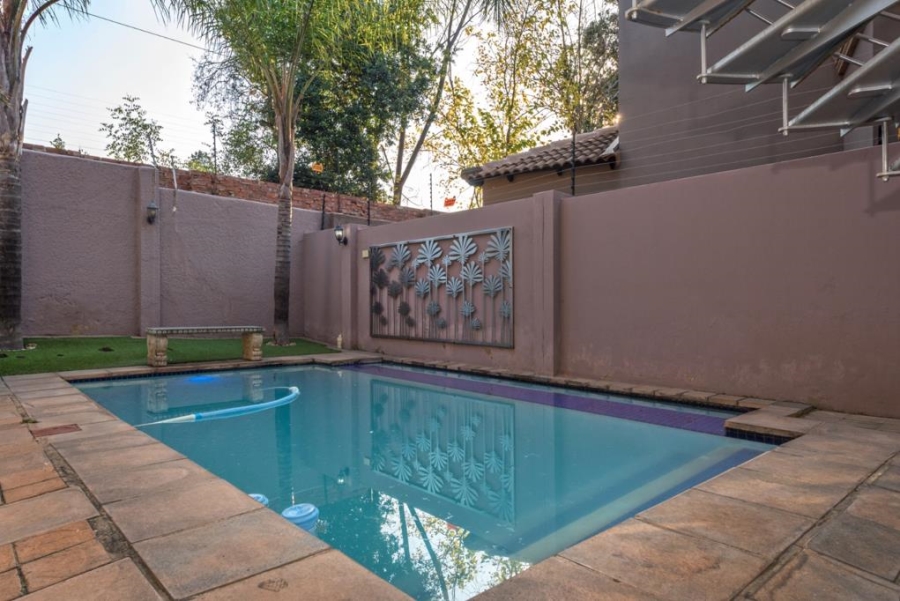 5 Bedroom Property for Sale in Strathavon Gauteng