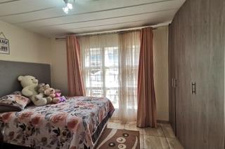 3 Bedroom Property for Sale in Oakdene Gauteng