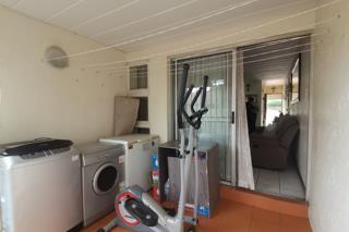 3 Bedroom Property for Sale in Oakdene Gauteng