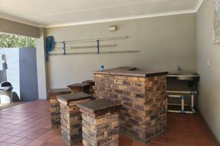 2 Bedroom Property for Sale in Verwoerdpark Gauteng