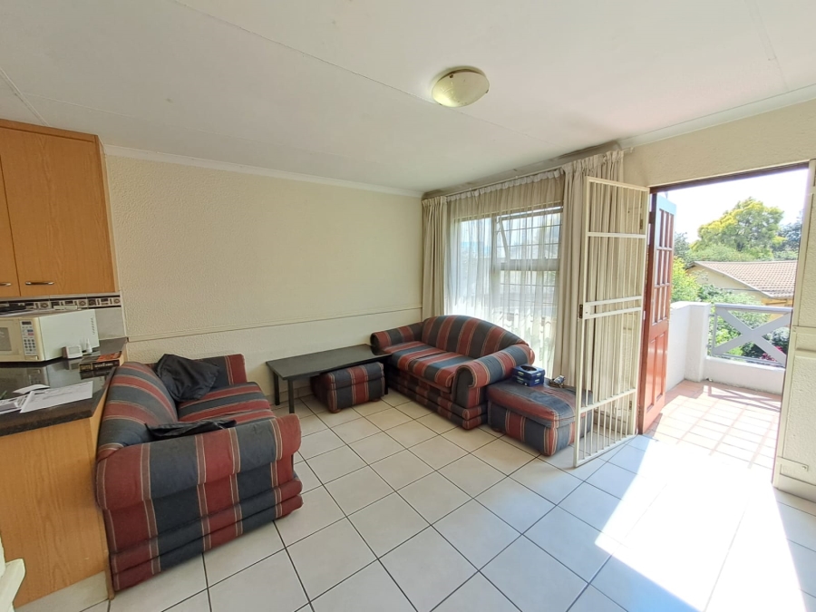 2 Bedroom Property for Sale in Verwoerdpark Gauteng