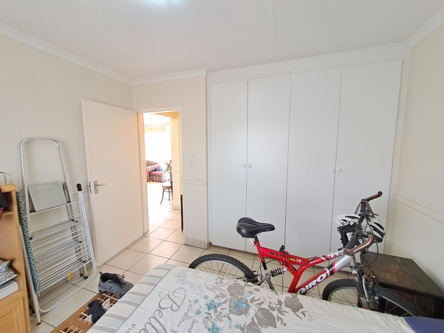 2 Bedroom Property for Sale in Verwoerdpark Gauteng