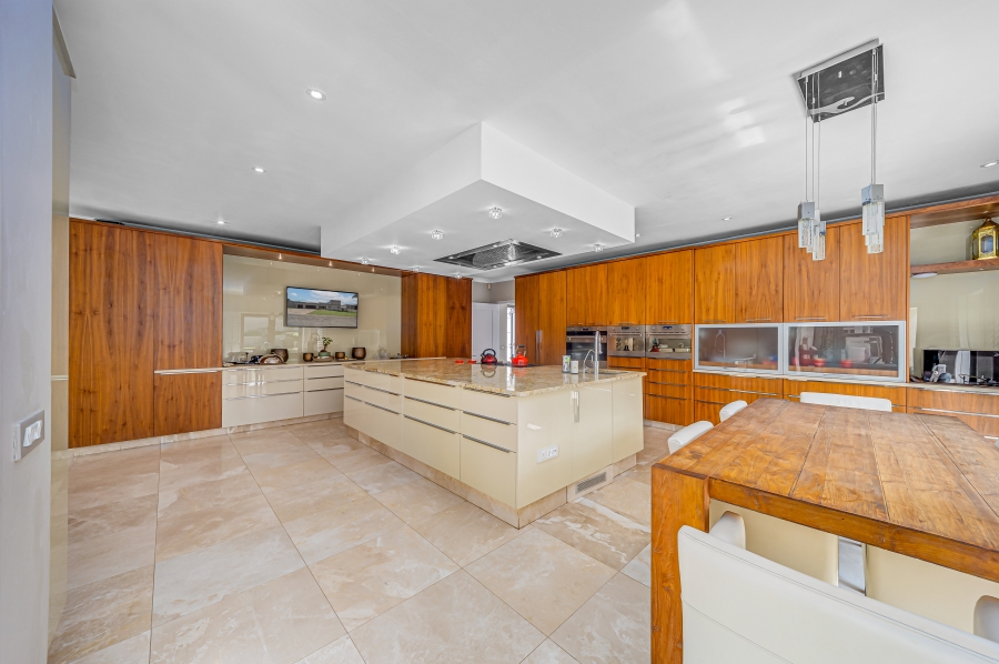 5 Bedroom Property for Sale in Kyalami Estates Gauteng