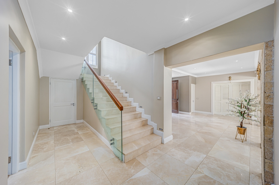 5 Bedroom Property for Sale in Kyalami Estates Gauteng